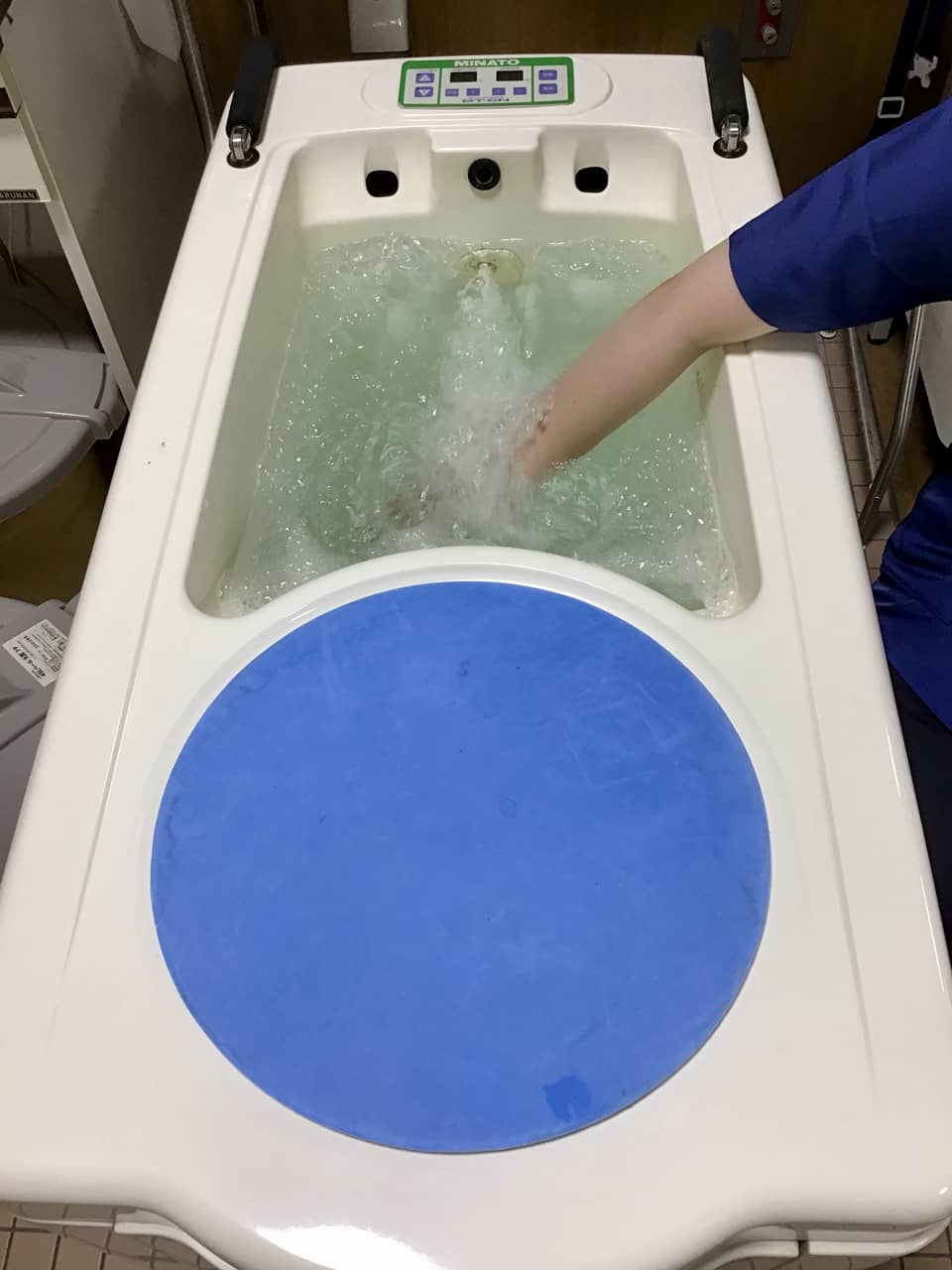 過流浴の機械