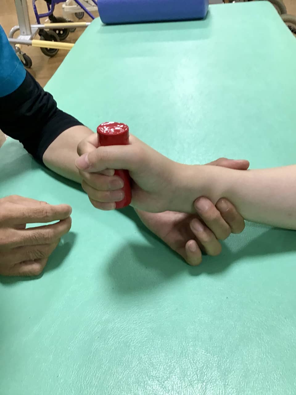 ペグを握る