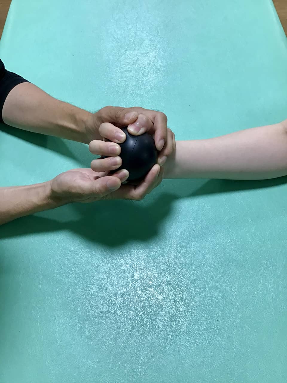 ボールを握る